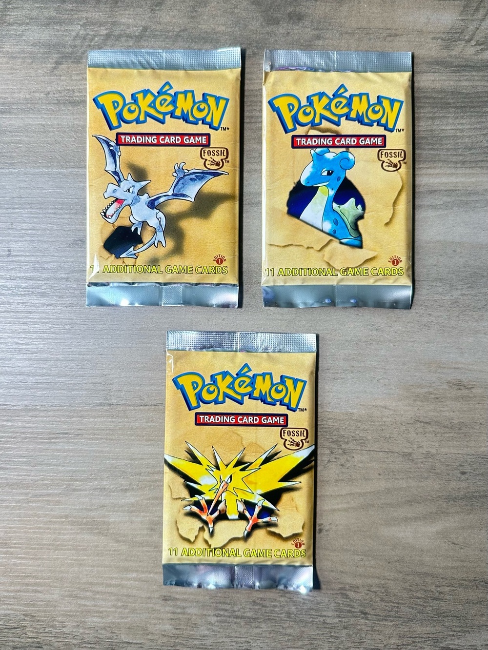 Pokemon Lot of (3) Sealed Unopened Packs 1999 1st Edition “Fossil” Novelty Cards